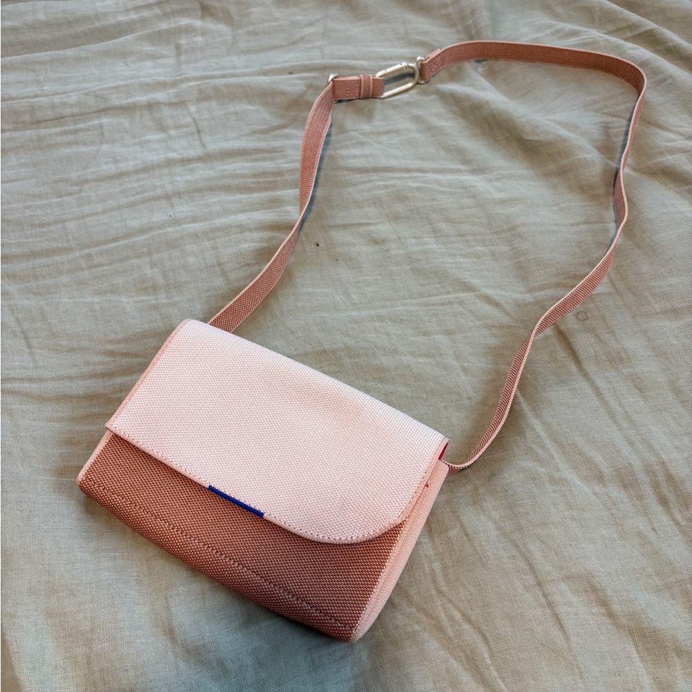 NWOT Rothy's the Belt Bag in Biscotti Brown *Small stain* - Picture 3 of 16